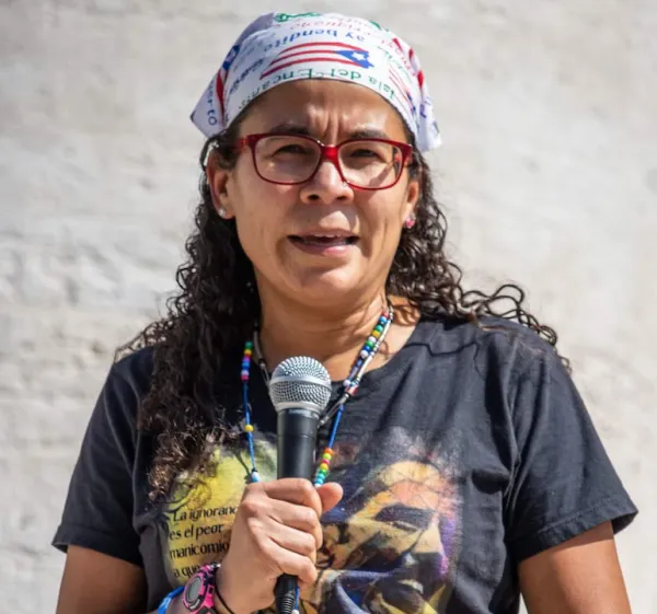 Esther Flores
